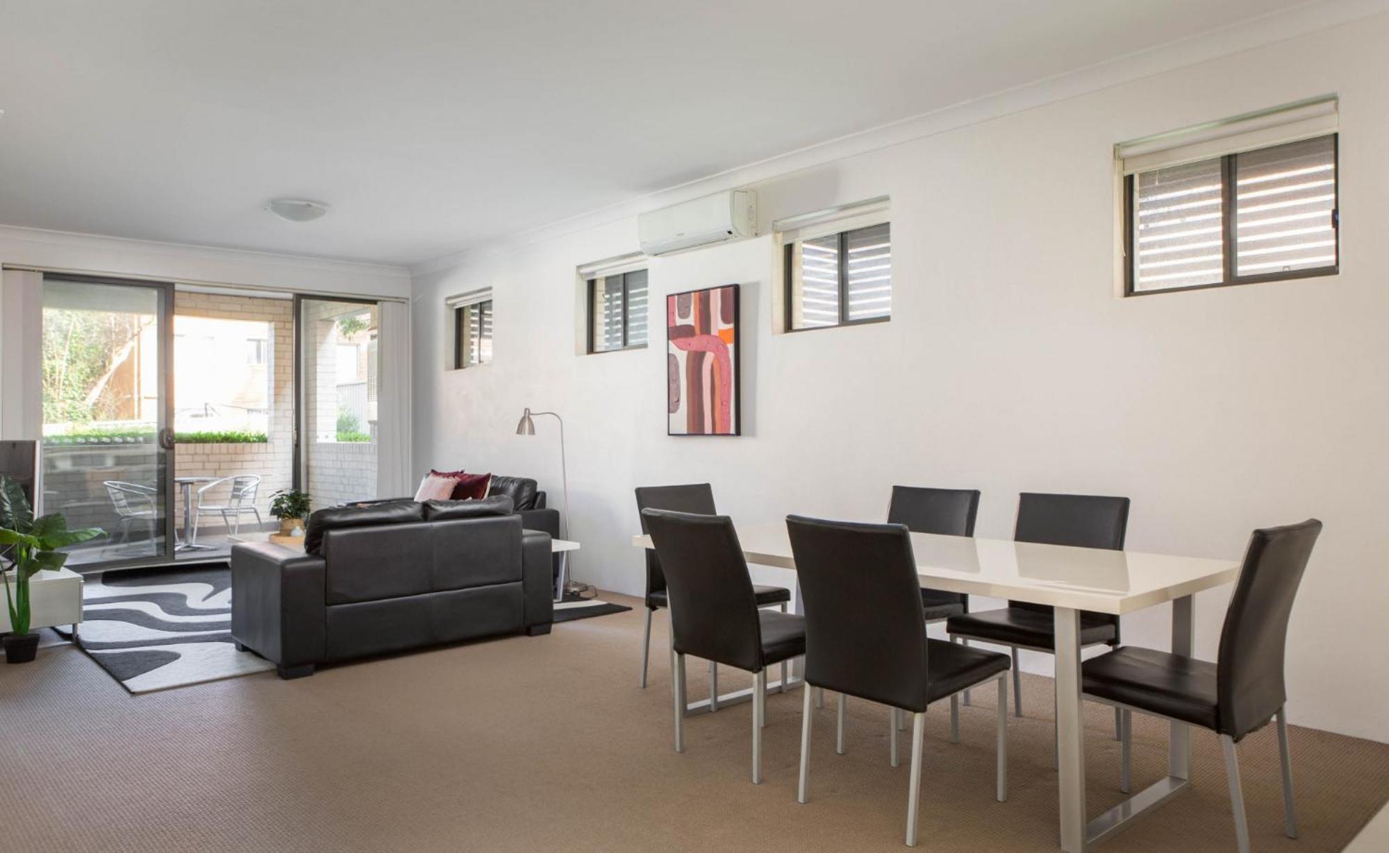 Apartment Spacious Two-bedroom Near Hospital *